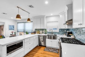 23 PORT ROYAL DR, TOMS RIVER, NJ