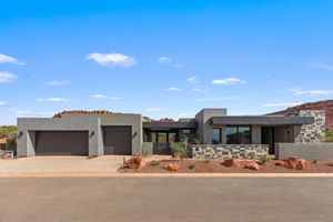 2498 N LA CASA DR, ST GEORGE, UT