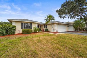 7391 W COUNTRY CLUB DR, SARASOTA, FL