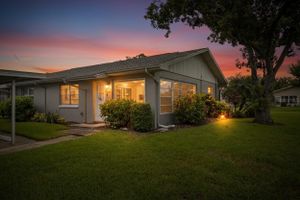 408 GLOUCESTER BLVD # 33, SUN CITY CENTER, FL