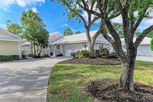 729 BRIGHTSIDE CRESCENT DR 33, VENICE, FL