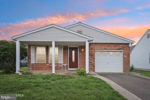 71 TRENT DR, TOMS RIVER, NJ