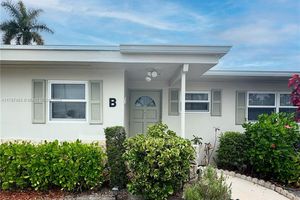 2731 BARKLEY DR B, WEST PALM BEACH, FL