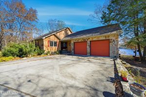 140 TAWNY OAK LOOP, CROSSVILLE, TN