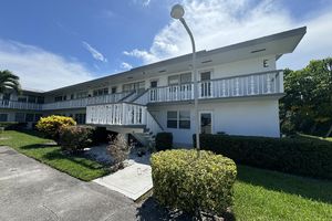 86 NORTHAMPTON E, WEST PALM BEACH, FL
