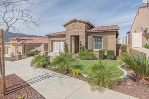 11152 FOURLEAF CT, CORONA, CA