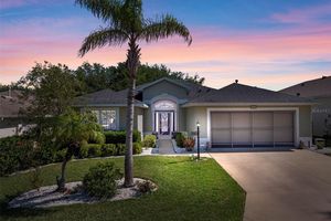 20504 QUEEN ALEXANDRA DR, LEESBURG, FL