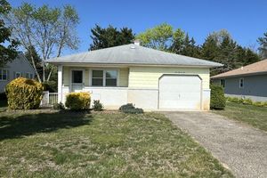 186 CHARLOTTEVILLE DR, TOMS RIVER, NJ