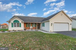 14 BOWER DR, MYERSTOWN, PA