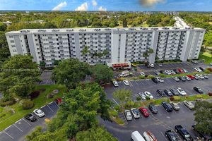 5900 NW 44TH ST APT 202, LAUDERHILL, FL
