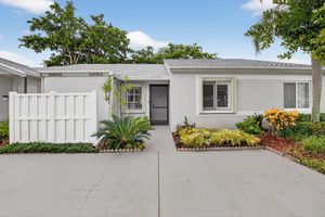 8902 MEADOWLARK WAY, BOCA RATON, FL