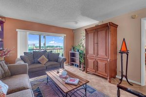 5860 NW 44TH ST 804, LAUDERHILL, FL