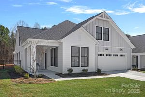 218 ALENDA LUX CIR, MOORESVILLE, NC