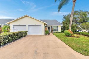 11078 SE SEA PINES CIR, HOBE SOUND, FL