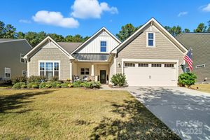 120 VAN GOGH TRL, MOUNT HOLLY, NC