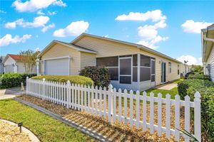 2912 BARBOZA DR, THE VILLAGES, FL