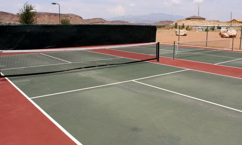 14 Pickleball Courts