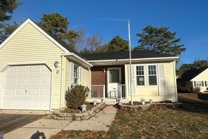 25 SUNSET RD, WHITING, NJ