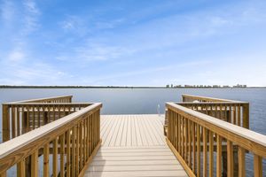 52 YACHT CLUB DR APT 103, NORTH PALM BEACH, FL