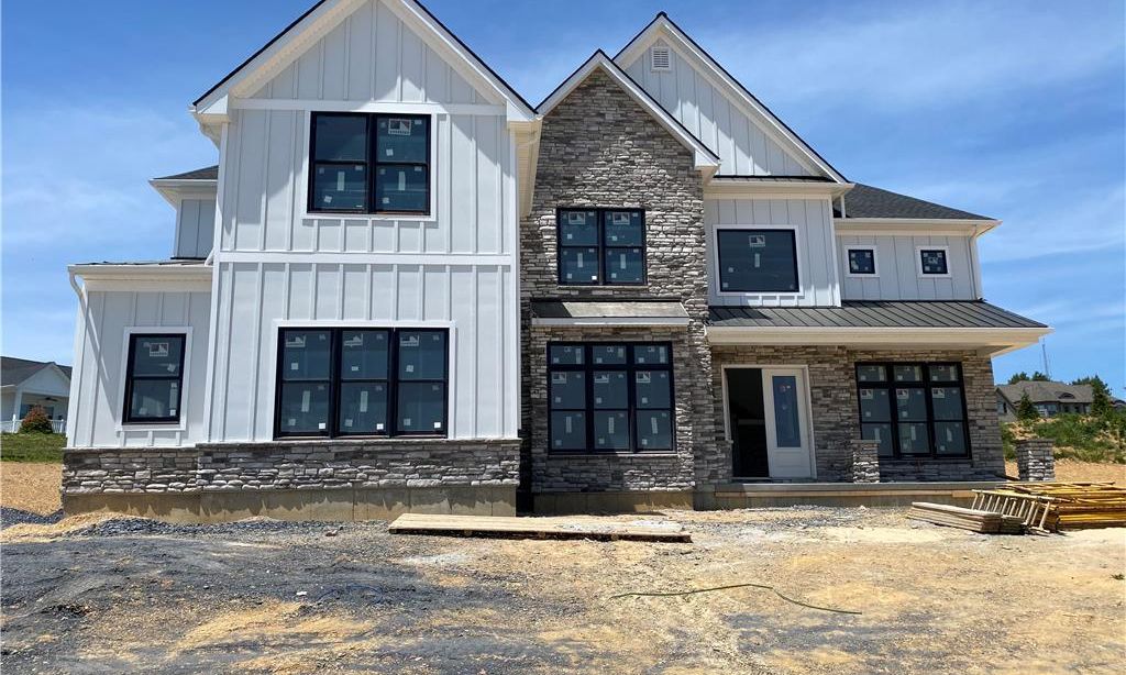 Regency at South Whitehall community photo 1