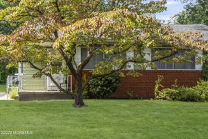 8 HAWAII WAY B, WHITING, NJ