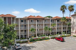 6193 POINTE REGAL CIR 402, DELRAY BEACH, FL