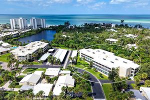225 HOURGLASS WAY APT 103, SARASOTA, FL