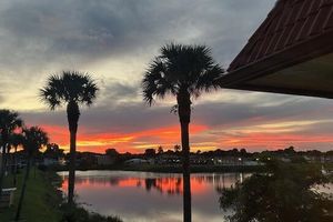 313 LAKE FRANCES DR, WEST PALM BEACH, FL