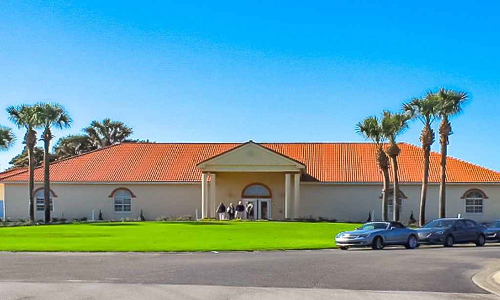 18-Hole Golf Course & Club