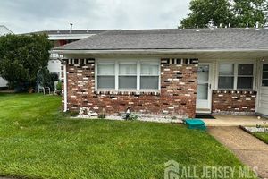 4 FLORIDA CT, MATAWAN, NJ