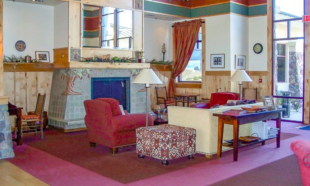 Clubhouse Lounge
