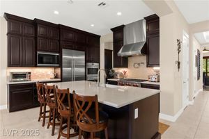6810 SILVER CRESCENT ST, LAS VEGAS, NV