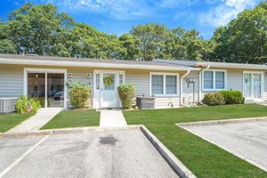 191 VENTRY CT D, RIDGE, NY