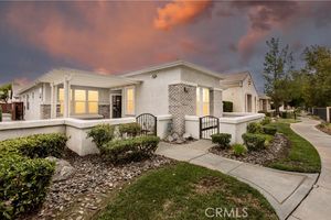 8199 CARNOUSTIE AVE, HEMET, CA
