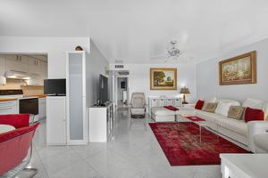 114 SOMERSET F, WEST PALM BEACH, FL
