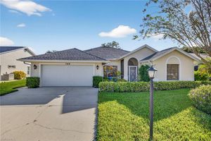 150 ESTELLE DR, NAPLES, FL