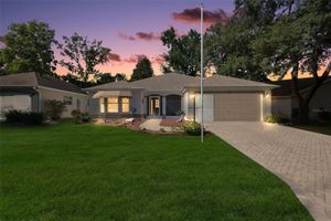 511 LOMA PASEO DR, THE VILLAGES, FL