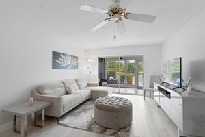 8753 BELLA VISTA DR # 33, BOCA RATON, FL