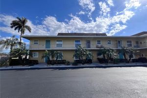 401 CHARLEMAGNE BLVD APT 202C, NAPLES, FL