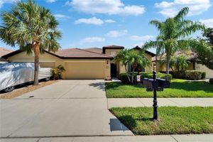 5646 SUNSET FALLS DR, APOLLO BEACH, FL