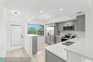 2304 LUCAYA LN B4, COCONUT CREEK, FL