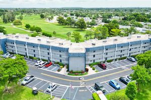 7787 GOLF CIRCLE DR APT 105, MARGATE, FL