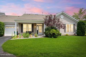 47 GOLDEN WILLOWS AVE, LAKEWOOD, NJ