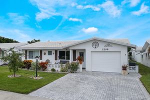 2208 SW 19TH AVE, BOYNTON BEACH, FL