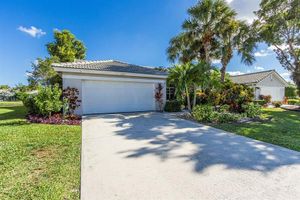 8910 BRITTANY LAKES DR, BOYNTON BEACH, FL