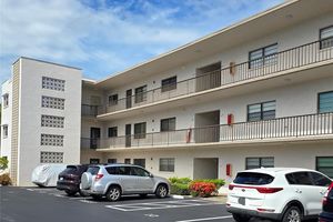 7941 58TH AVE N UNIT 301, ST PETERSBURG, FL