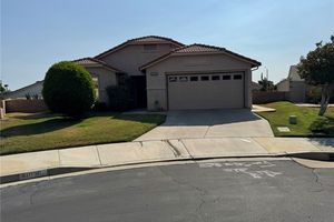 41030 INVERNESS CIR, CHERRY VALLEY, CA