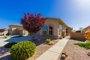 600 JUBILEE BLVD, LOS LUNAS, NM