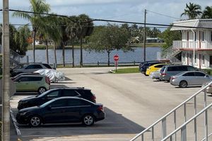 3280 CYNTHIA LN APT 210, LAKE WORTH BEACH, FL