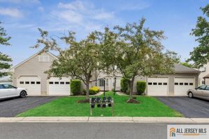 57 YORKSHIRE DR 57B, JAMESBURG, NJ
